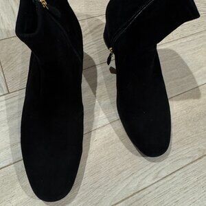 L K Bennett Stretch Suede Booties in Black Size 38, Like New